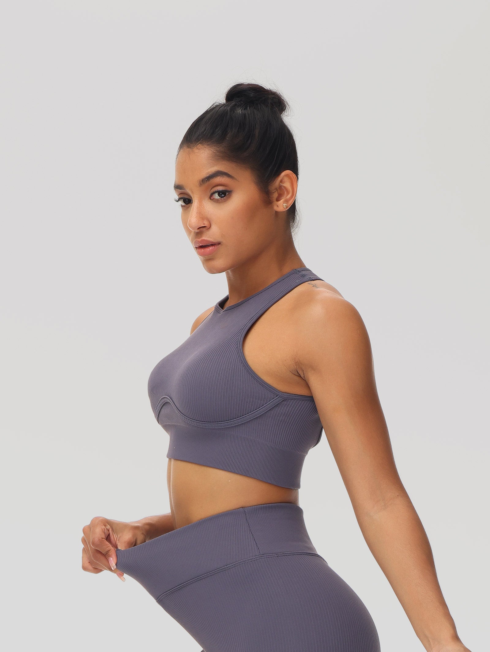 Back Cutout Piping Crop Tank Top