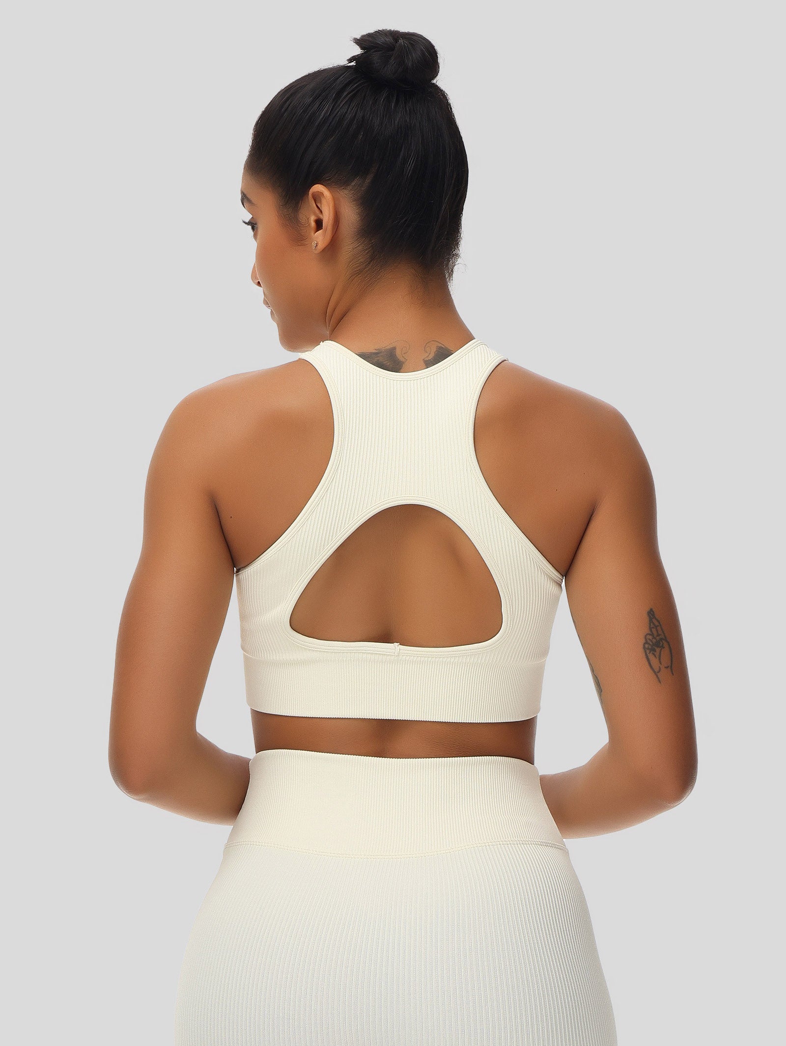 Back Cutout Piping Crop Tank Top