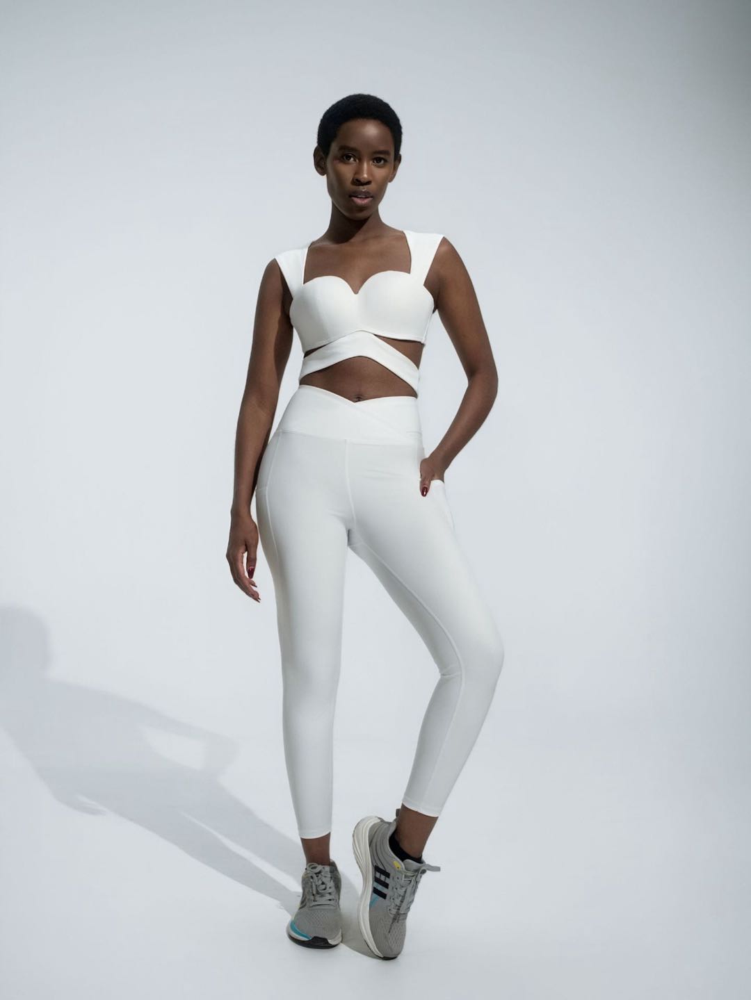 Sculpt Bra & Crossover Pocket Leggings Set