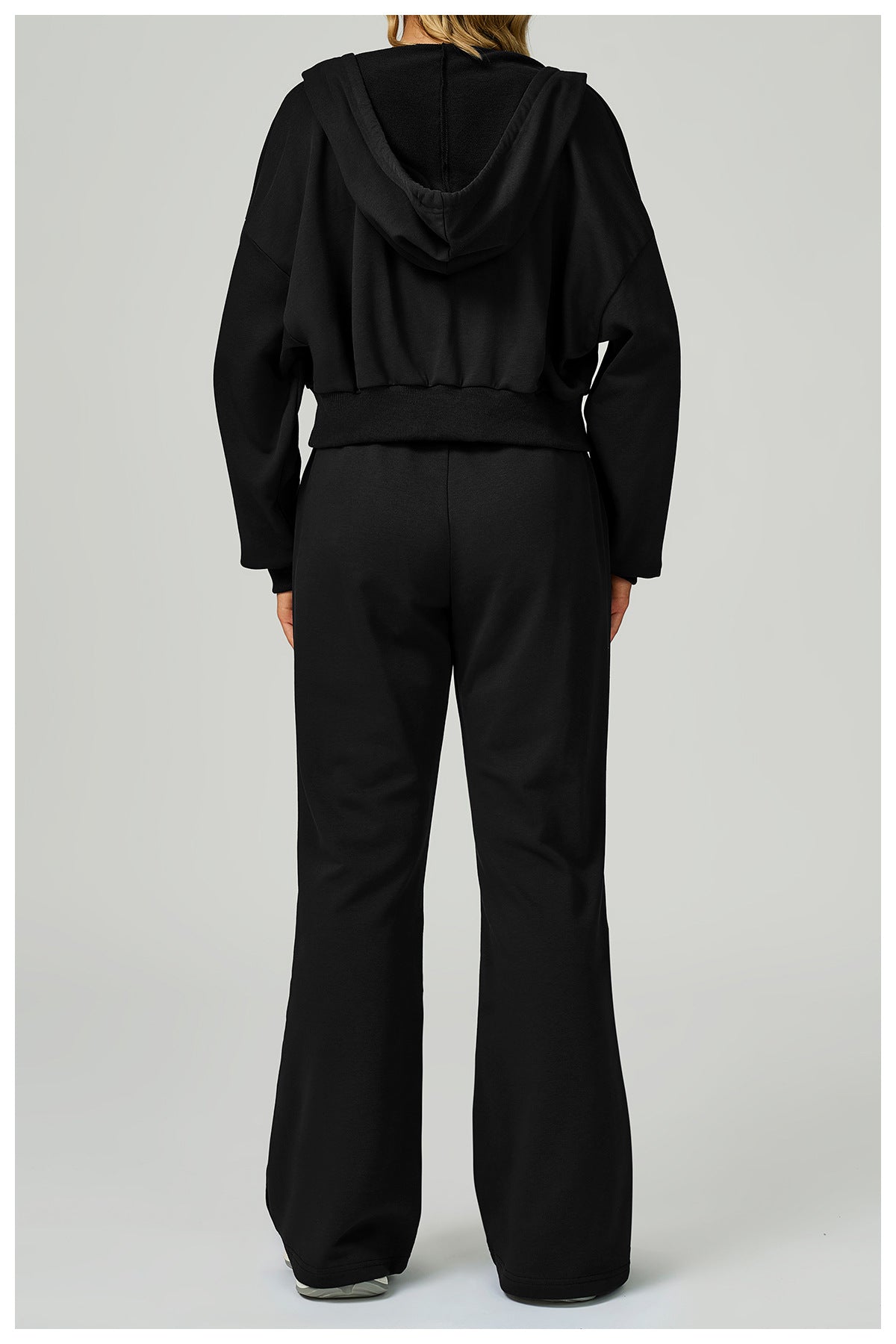 Chill Fit Wide-Leg Sweatpants